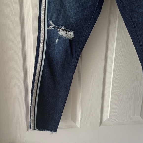 Zara Dark Blue Cropped Jeans with White Side Stripes - Picture 2 of 5